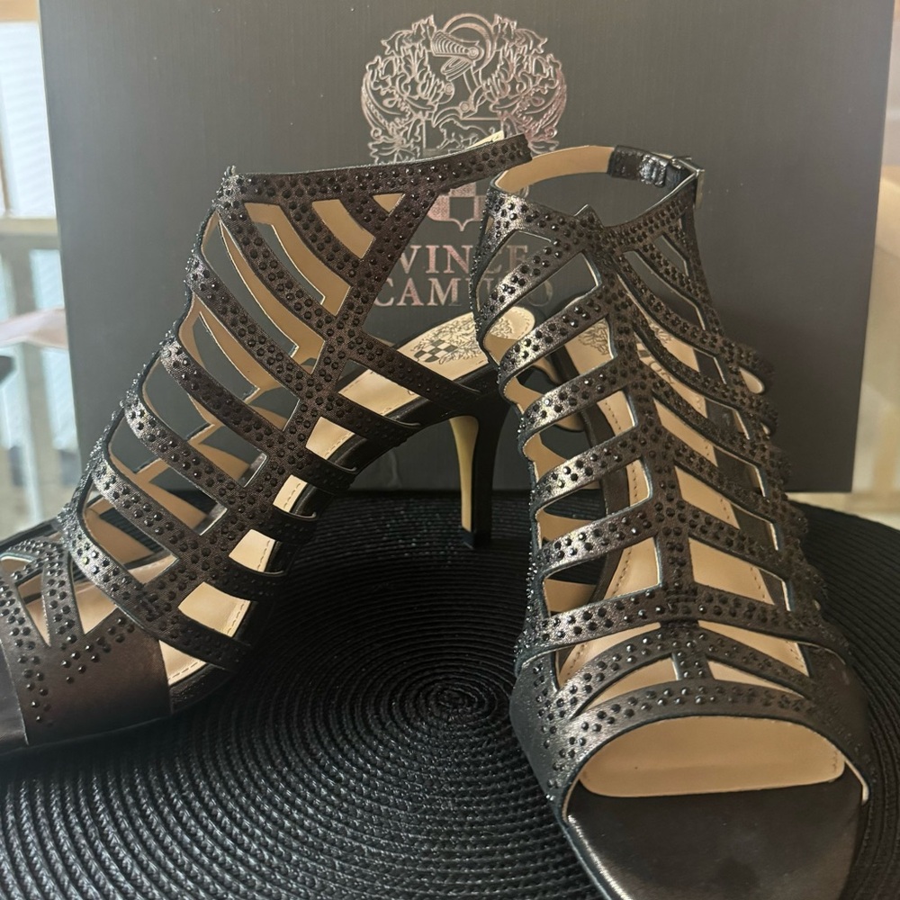 Vince Camuto